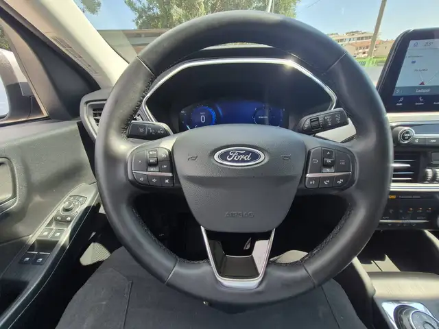 Ford Kuga view 15