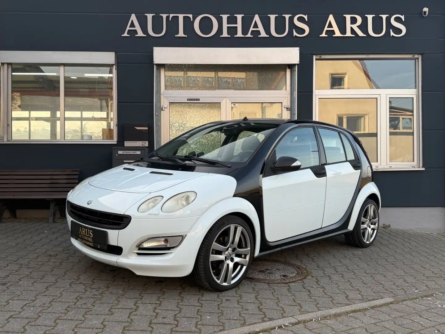 smart forFour SMART ForFour CDI 70 kW - SHZ - PANO- TÜV NEU Schwarz - 1