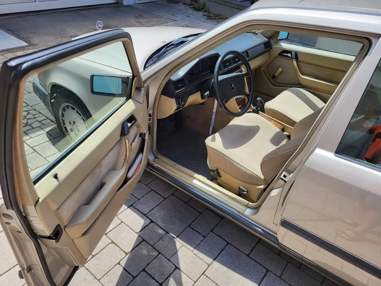 Mercedes-Benz E 300 300 E - W 124, foto 7