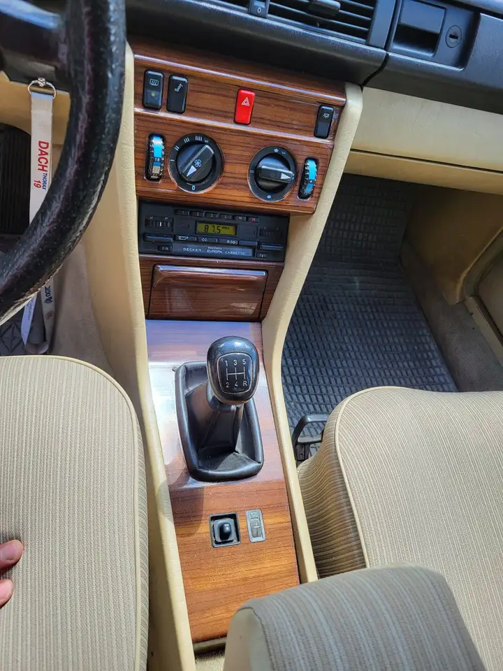 Mercedes-Benz E 300 300 E - W 124, foto 8