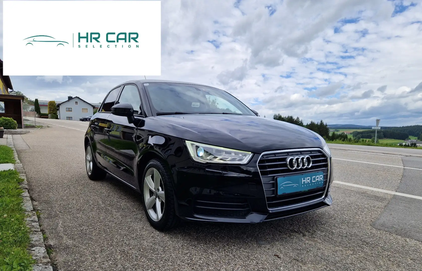 Audi A1 SB 1,0 TFSI Schwarz - 1