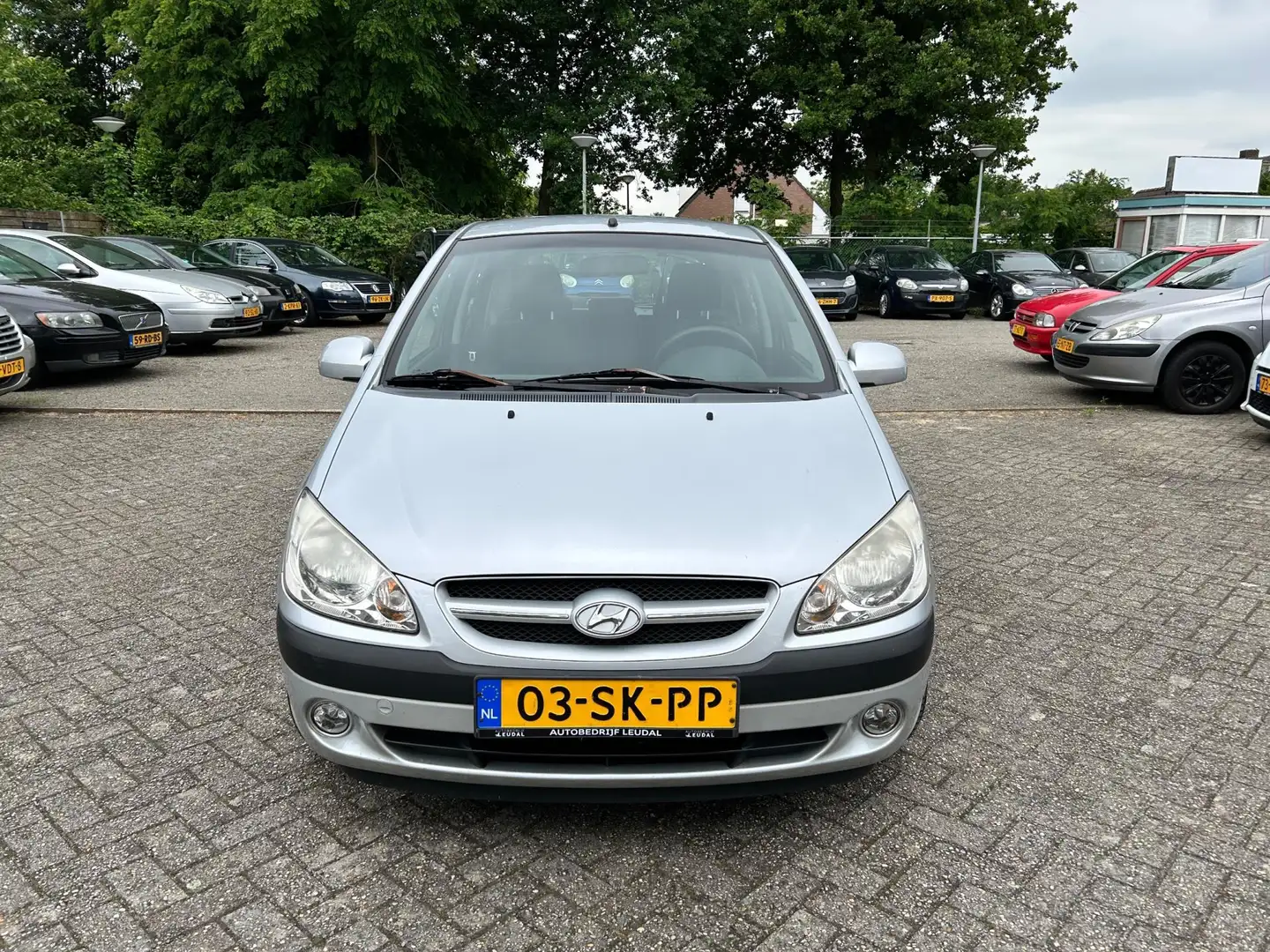 Hyundai Getz 1.4i Active Cool Gris - 2