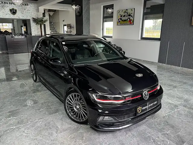 Volkswagen Polo view 3