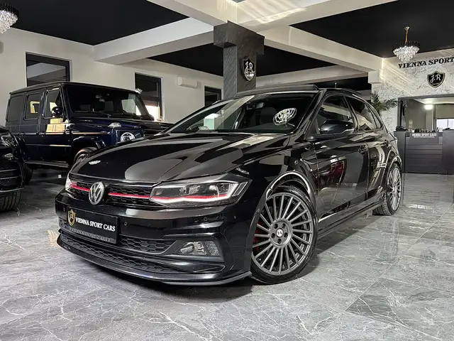 Volkswagen Polo view 2