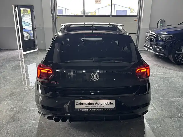 Volkswagen Polo view 10