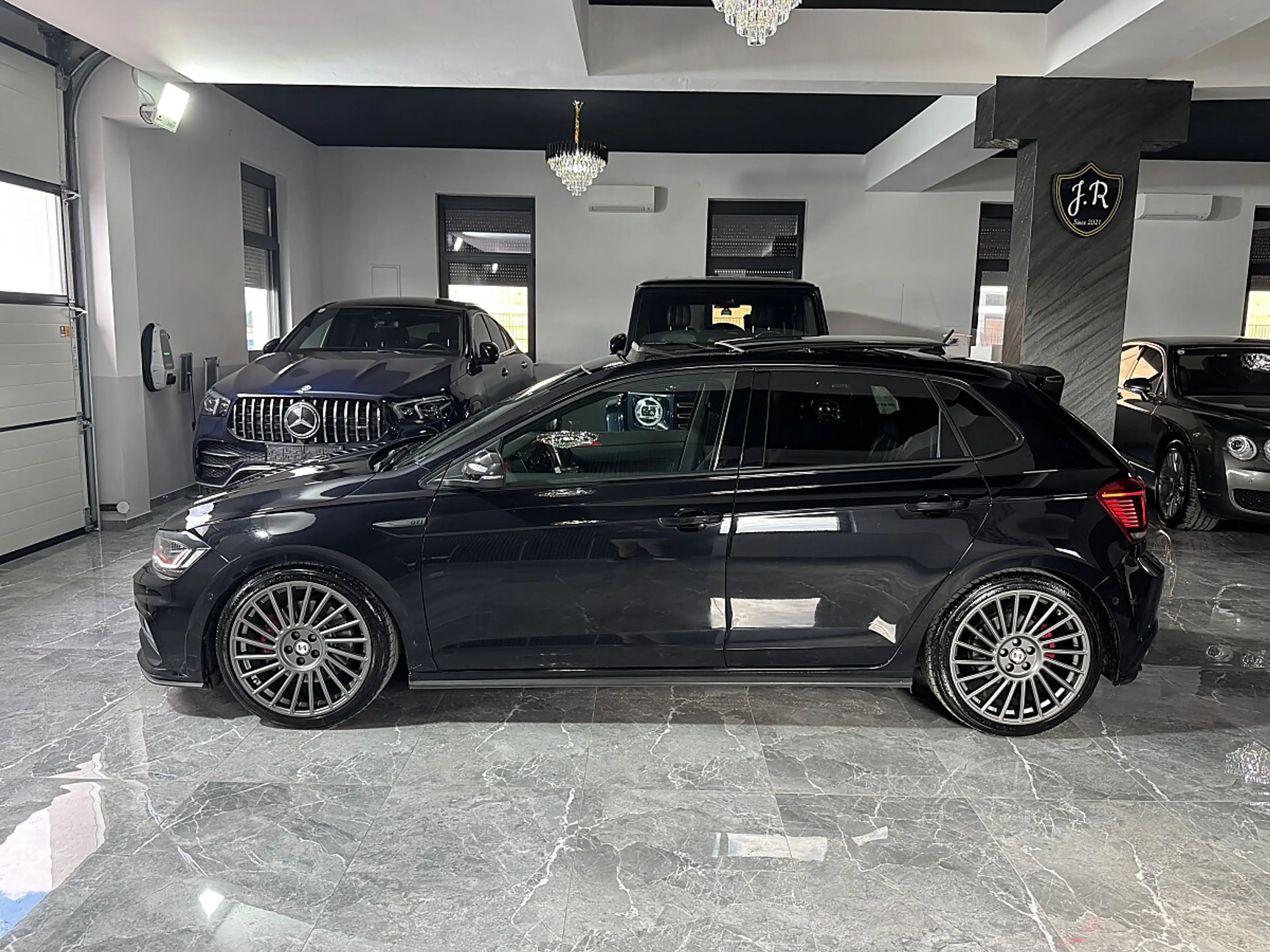 Volkswagen Polo GTI 2,0 TSI DSG*Blickfang*Mega-Ausstattung* — photo 5