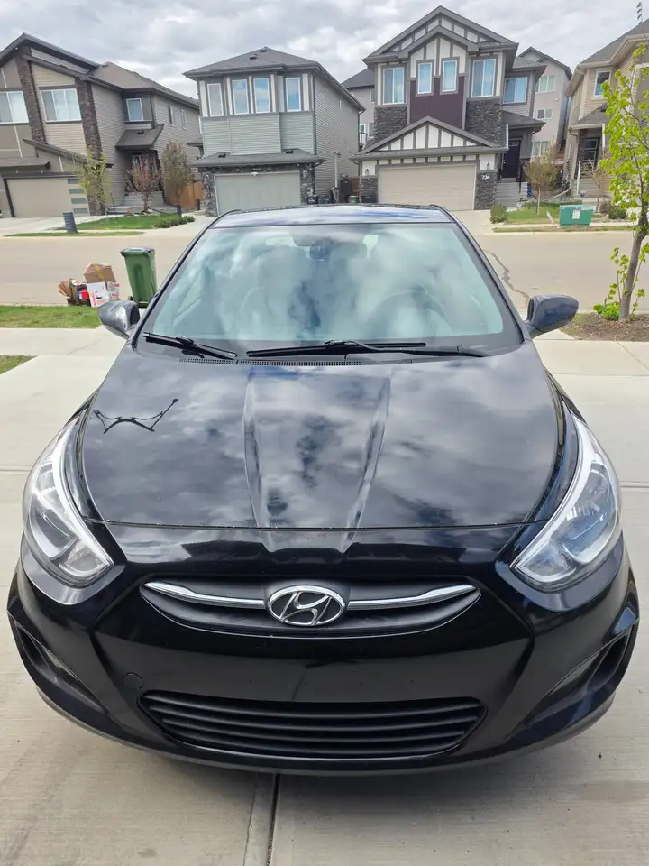 Hyundai ACCENT photo Hyundai ACCENT