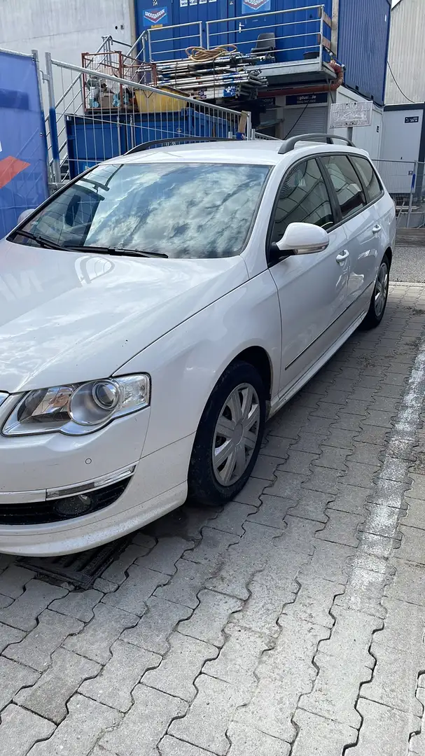 Volkswagen Passat Variant Trendline TDI BlueMotion Weiß - 2