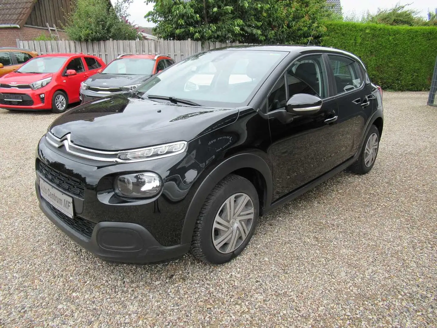 Citroen C3 Pure Tech LIVE Schwarz - 1