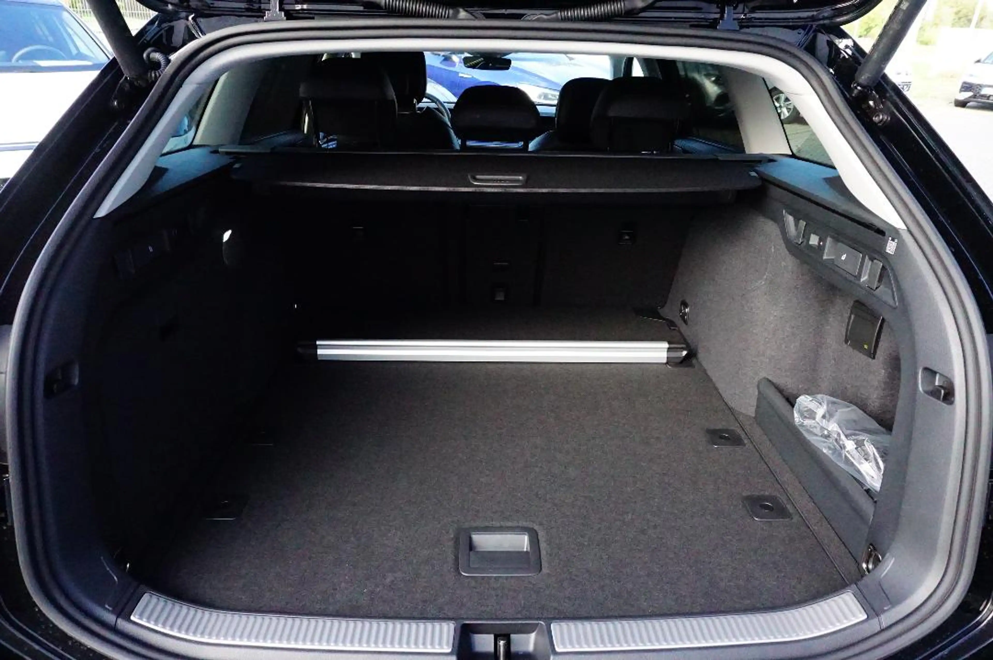 Volkswagen Passat Elegance Passat Elegance 2,0 l TDI SCR 110 kW (150 PS) 7-Gang-Doppelkupplungsgetriebe DSG — photo 9
