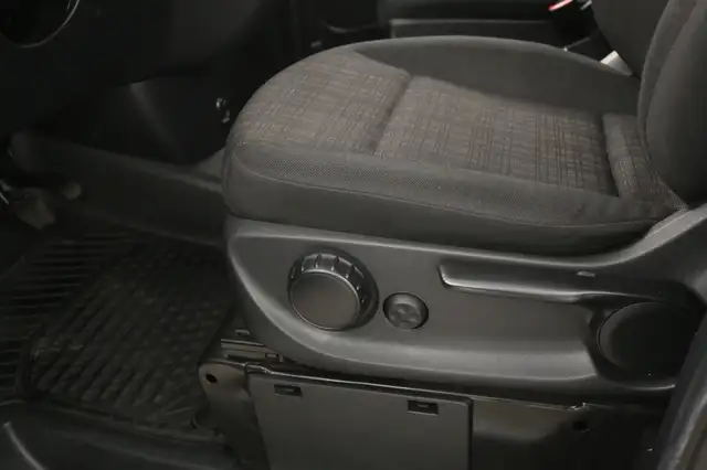 Mercedes-Benz Vito view 21