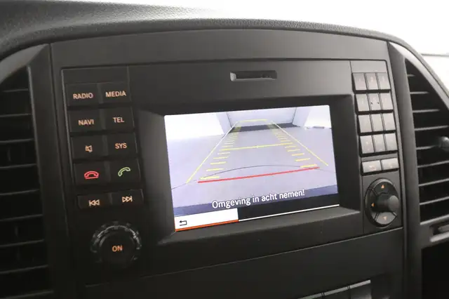 Mercedes-Benz Vito view 12