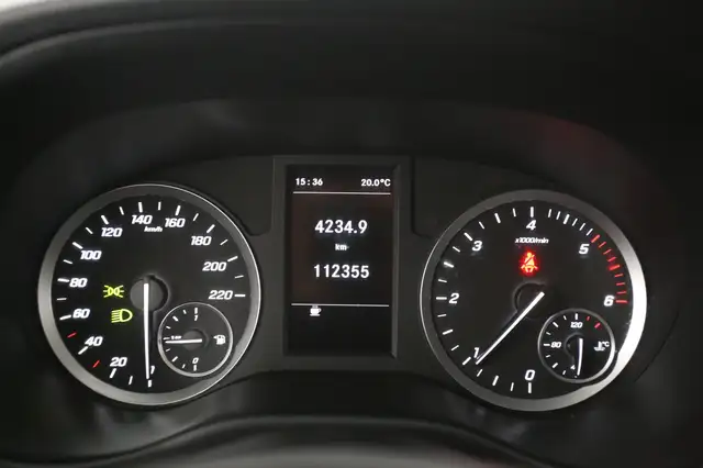 Mercedes-Benz Vito view 13