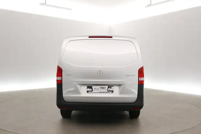 Mercedes-Benz Vito view 26