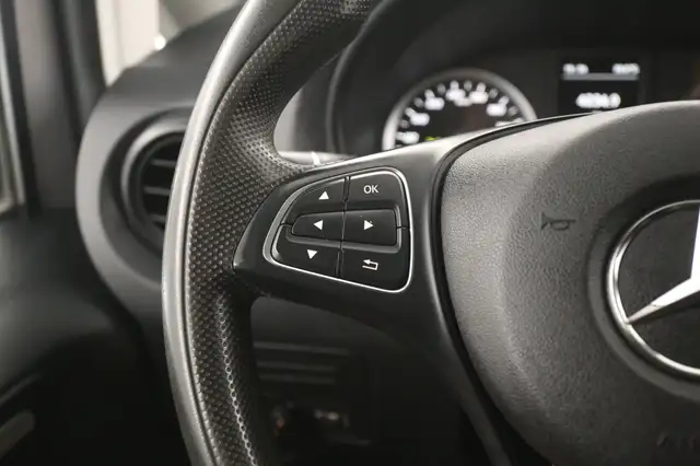 Mercedes-Benz Vito view 14