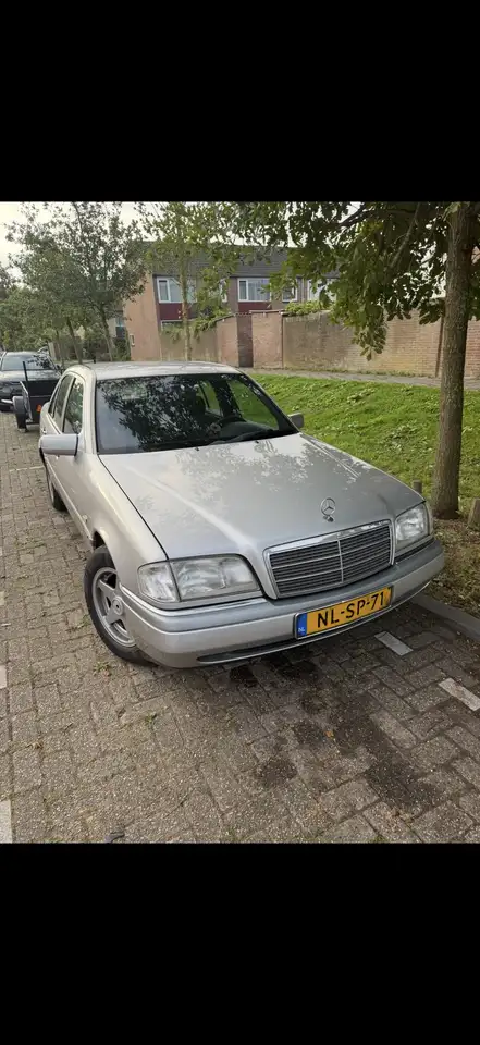 Mercedes-Benz C 180 Esprit, foto 1