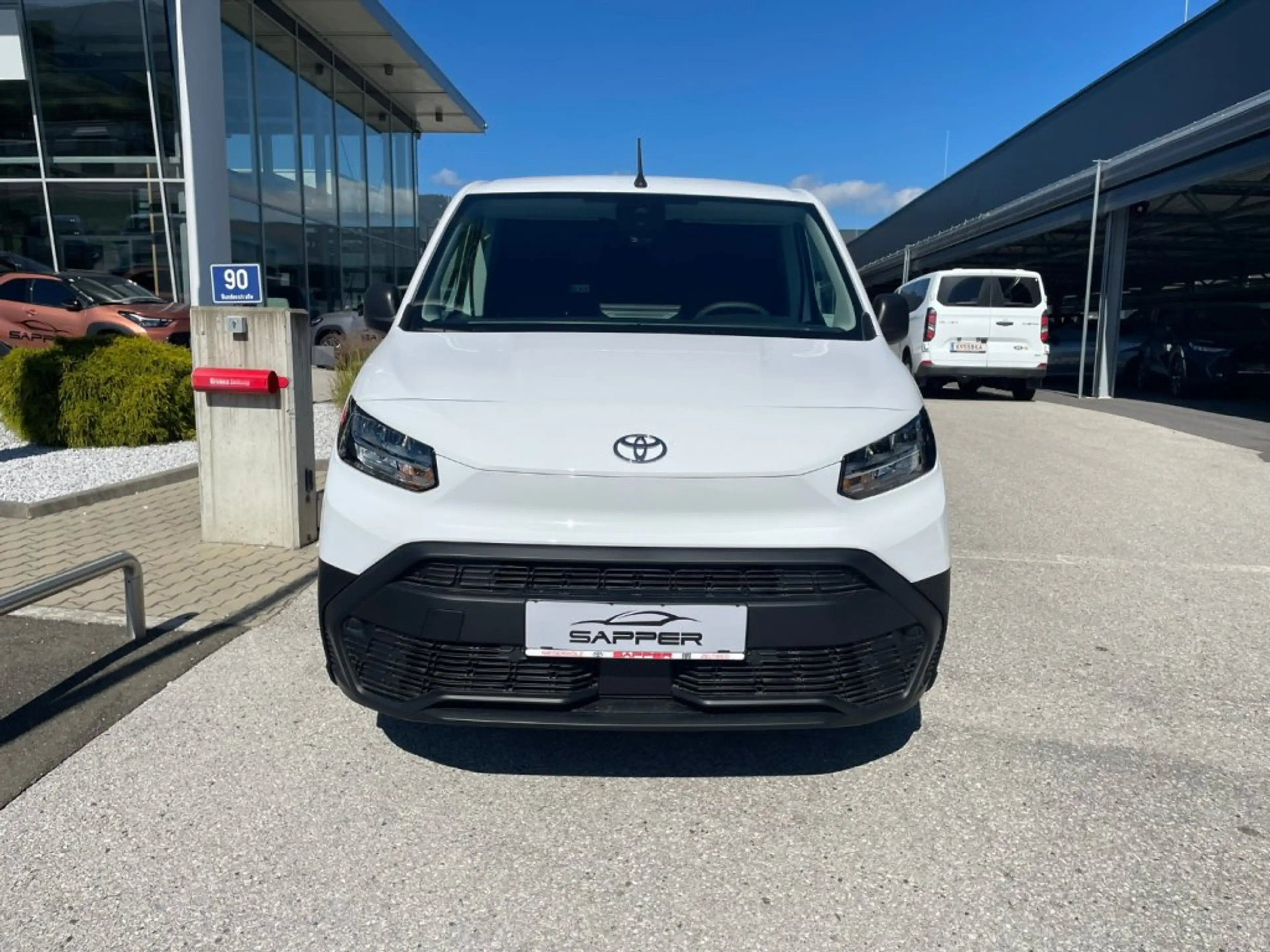 Toyota Proace City 1,5 l D, 102 PS, ProWork — photo 2