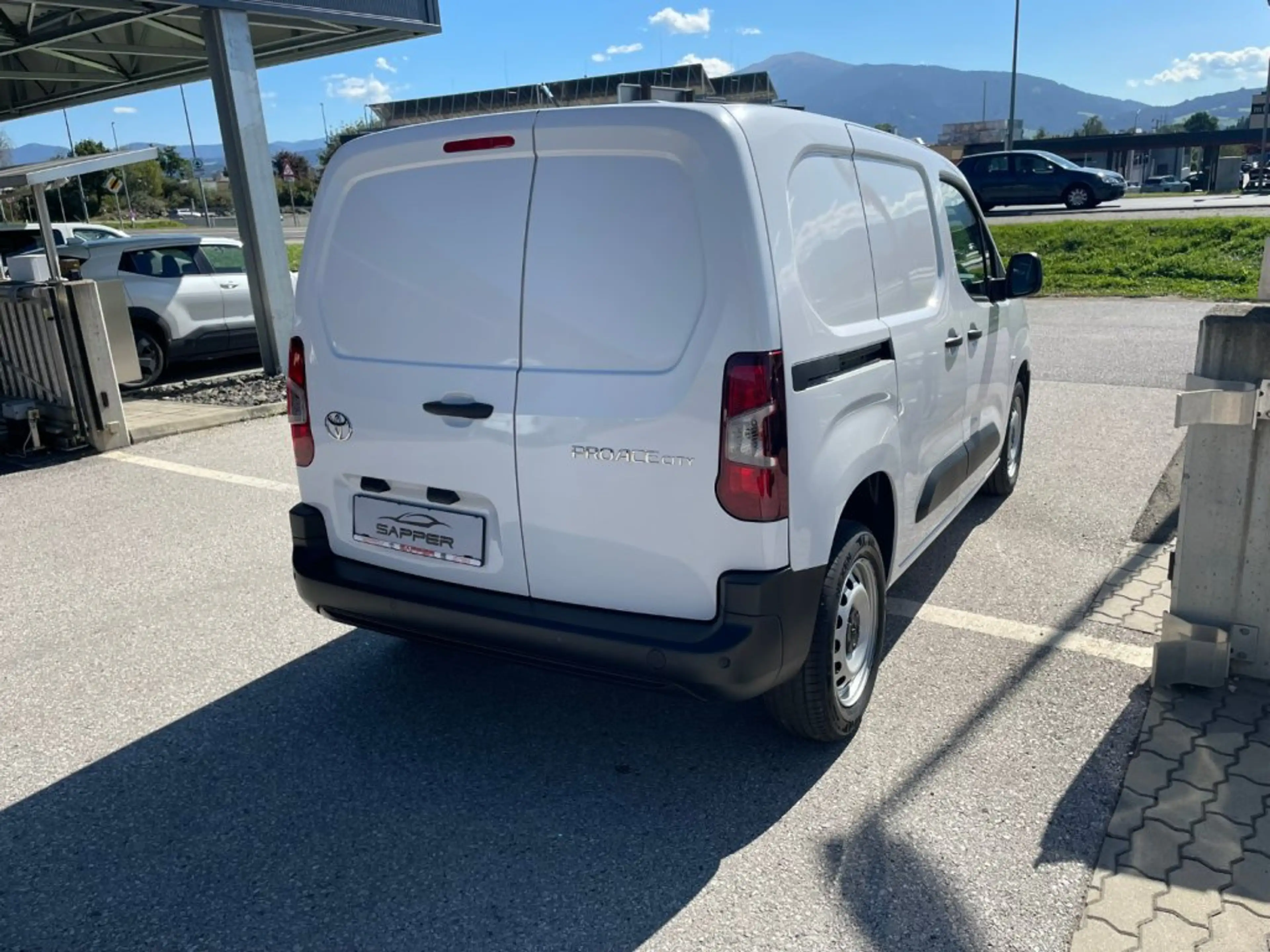 Toyota Proace City 1,5 l D, 102 PS, ProWork — photo 5
