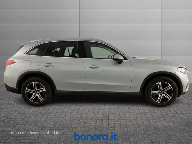 Mercedes-Benz GLC view 6