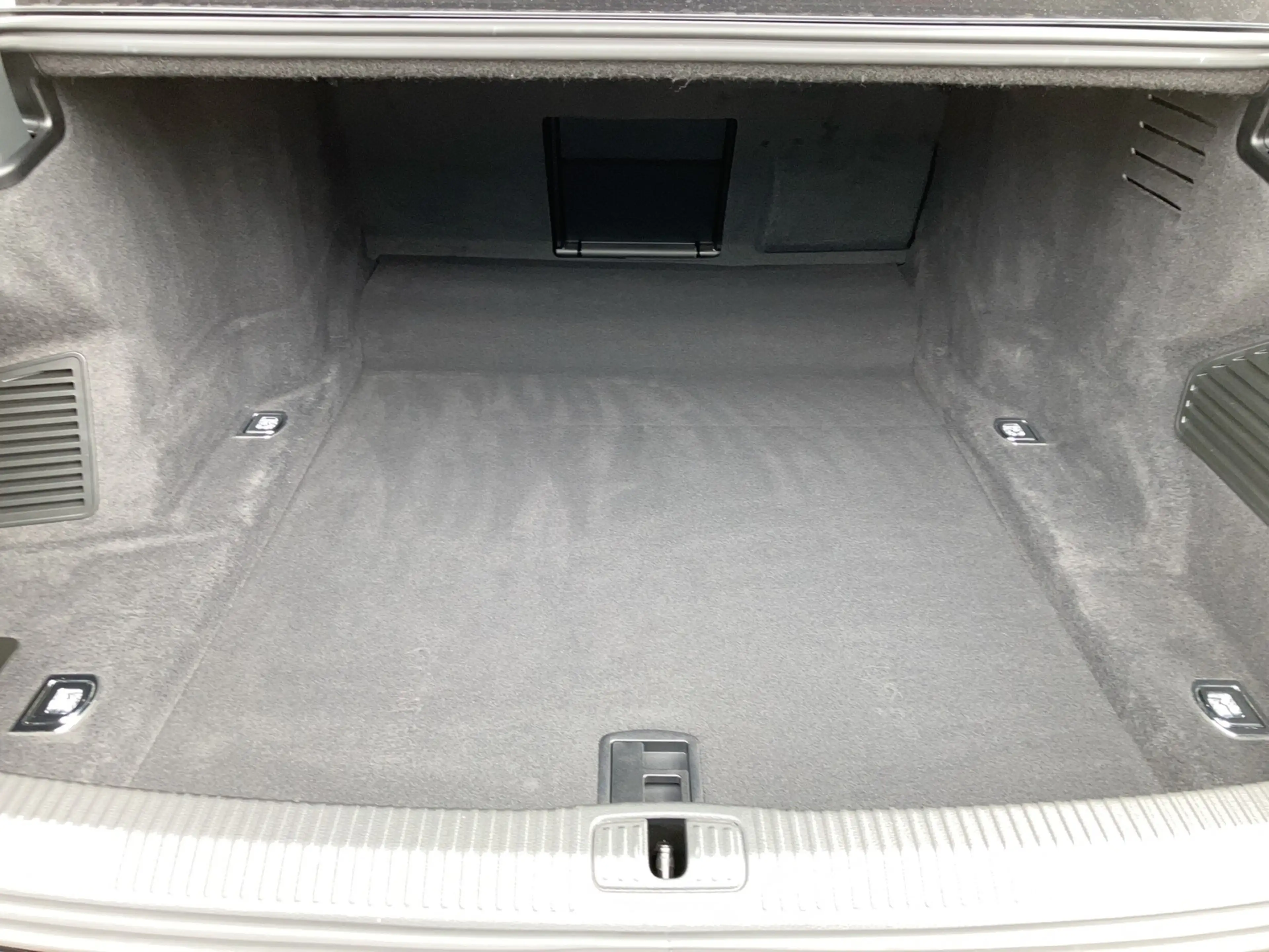 Audi A8 60 TFSI quattro S LINE HD MATRIX PANO LEDER — photo 13