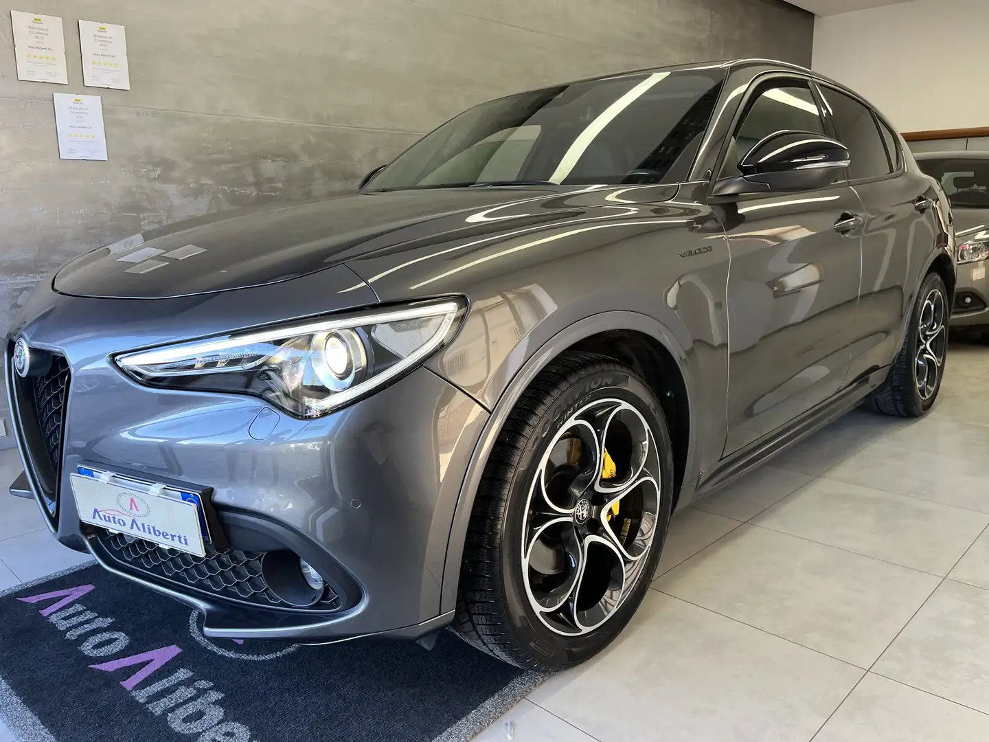 Alfa Romeo Stelvio Stelvio 2.2 turbo diesel Veloce Q4 210cv auto Grigio - 1