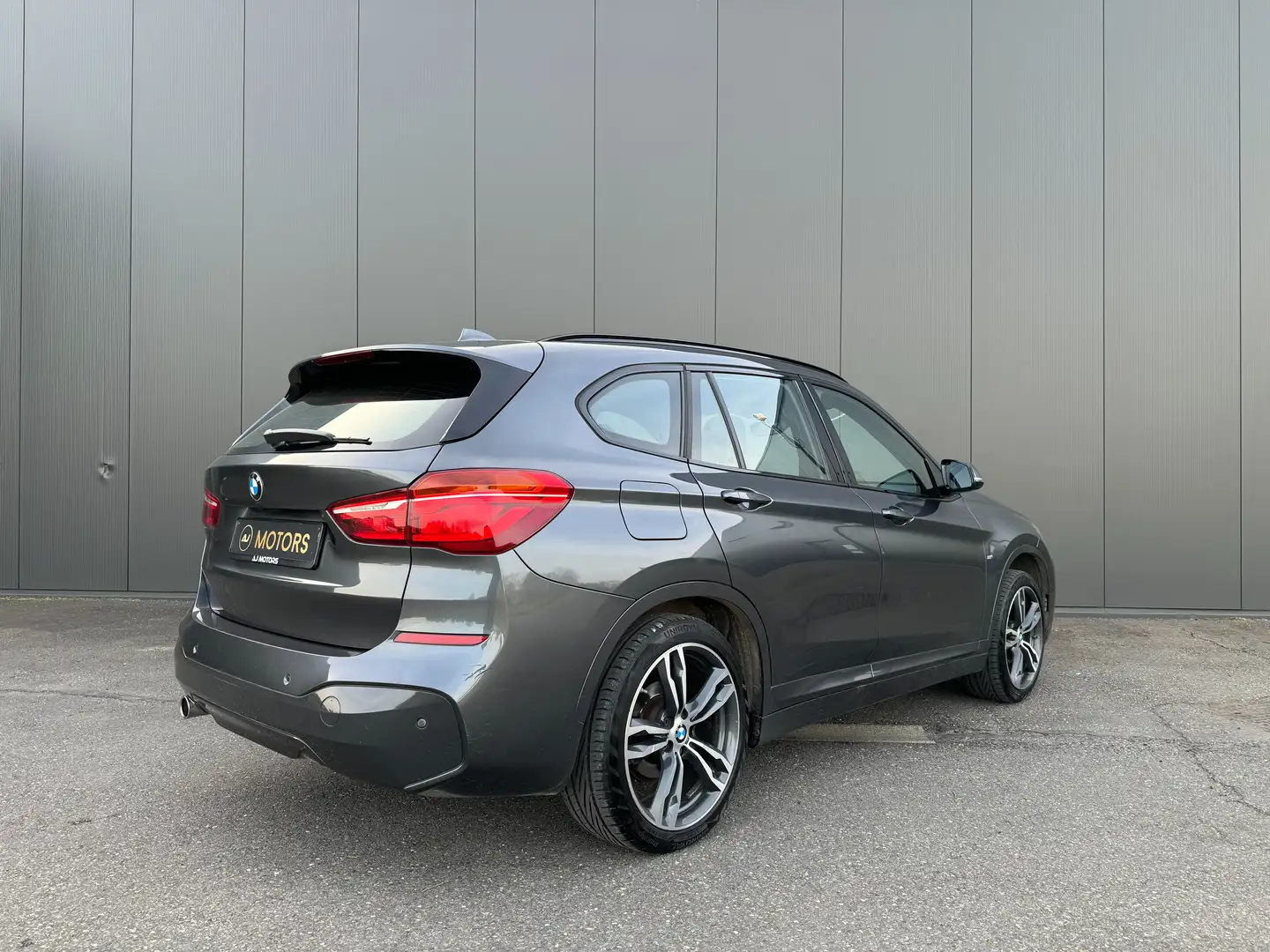 BMW X1 sDrive18d 136cv Pack M - Boite Auto. - Euro 6 Grey - 2