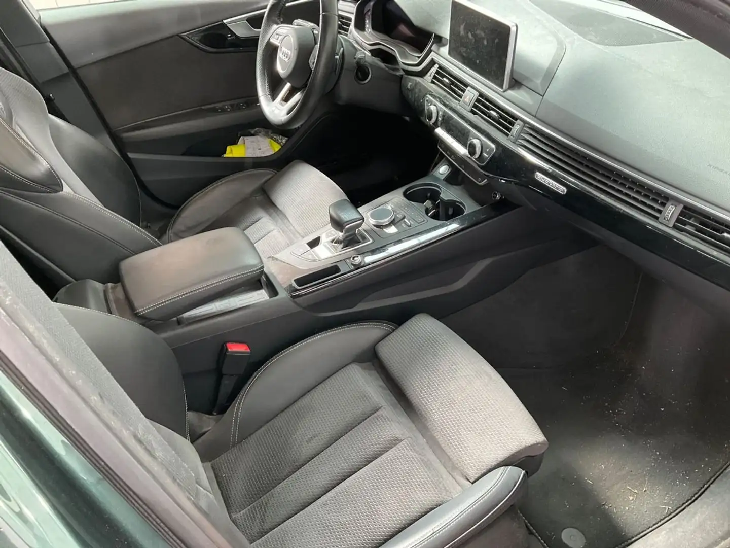 Audi A4 A4 Avant 40 TDI S tronic quattro Grün - 2