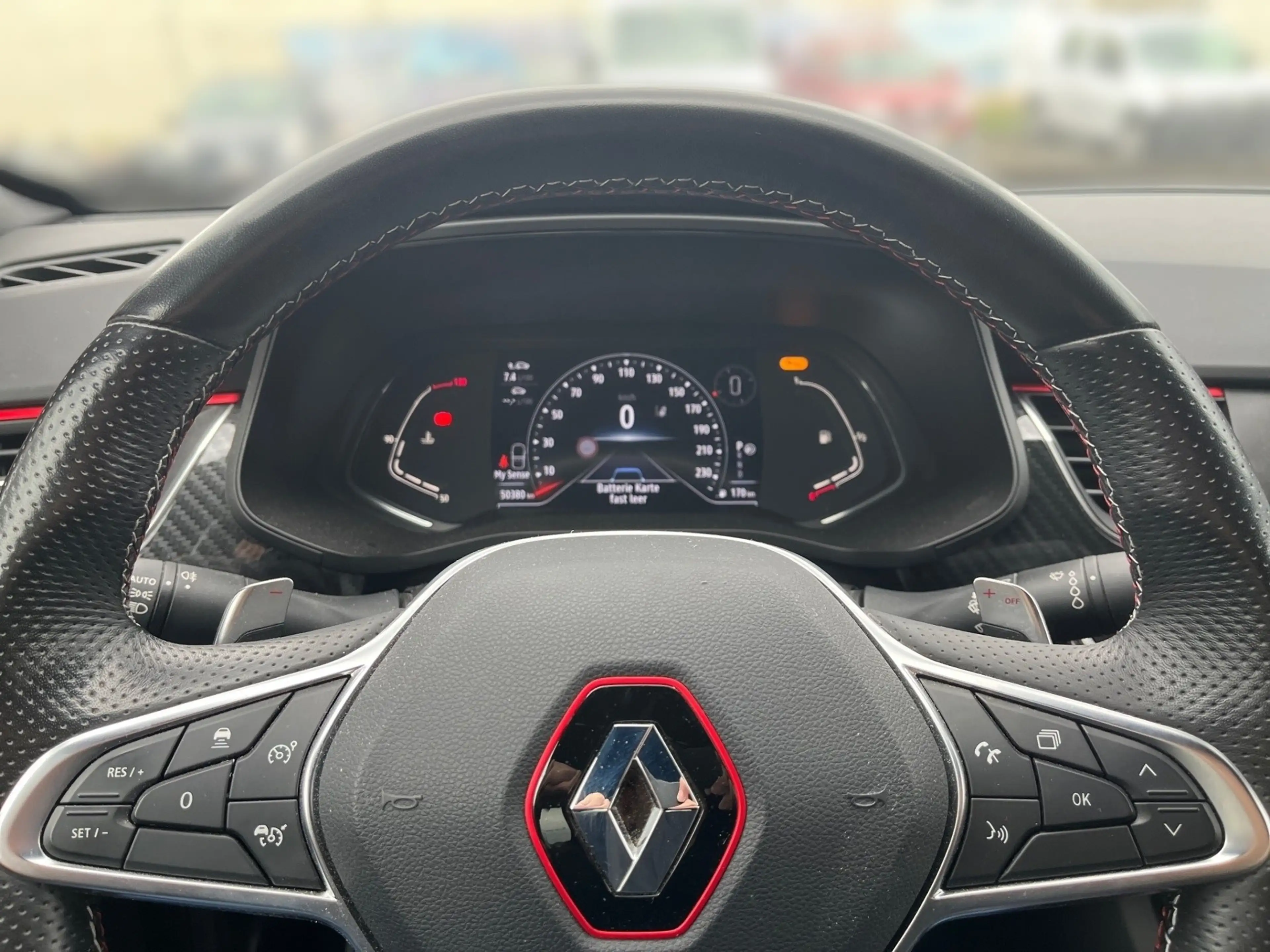 Renault Arkana R.S. LINE TCe 140 EDC — photo 8