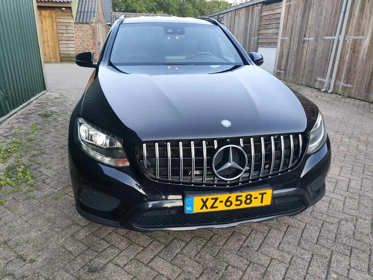 Mercedes-Benz GLC 220