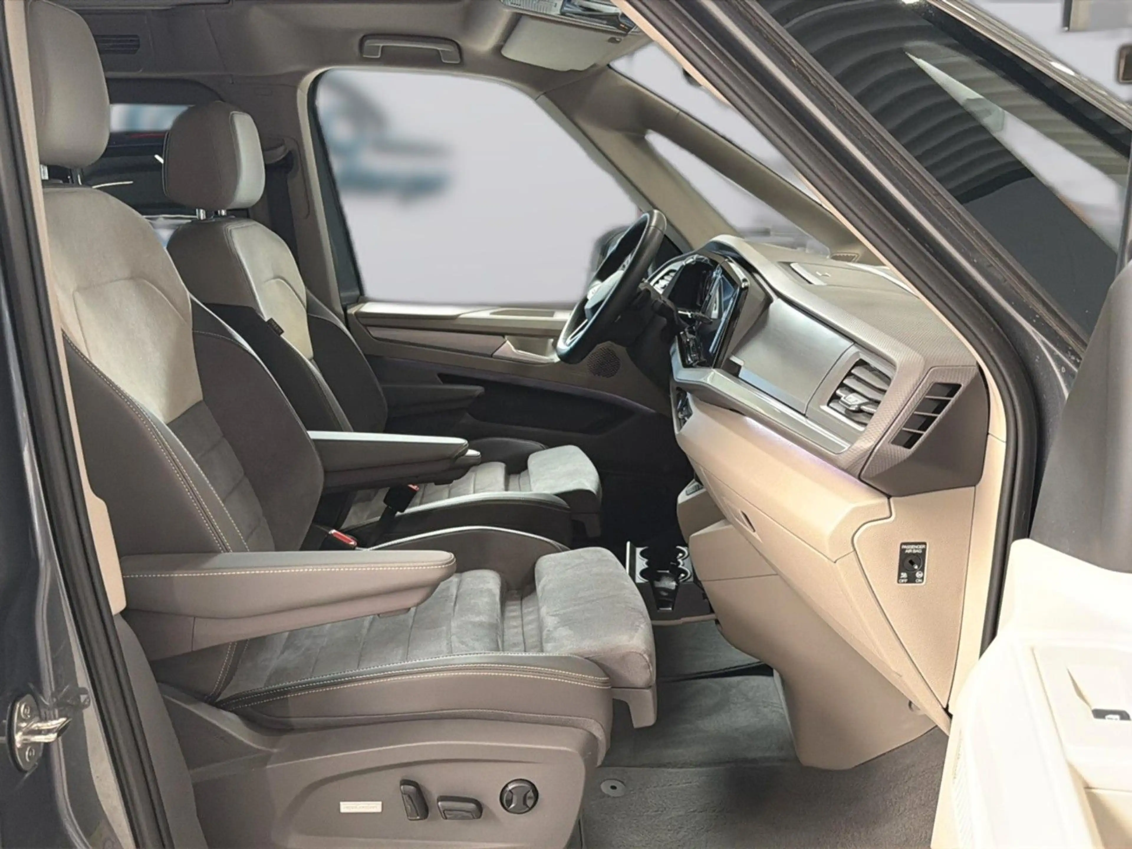 Volkswagen T7 California eHybrid 4M Ocean ACC DCC AHK HUD — photo 12