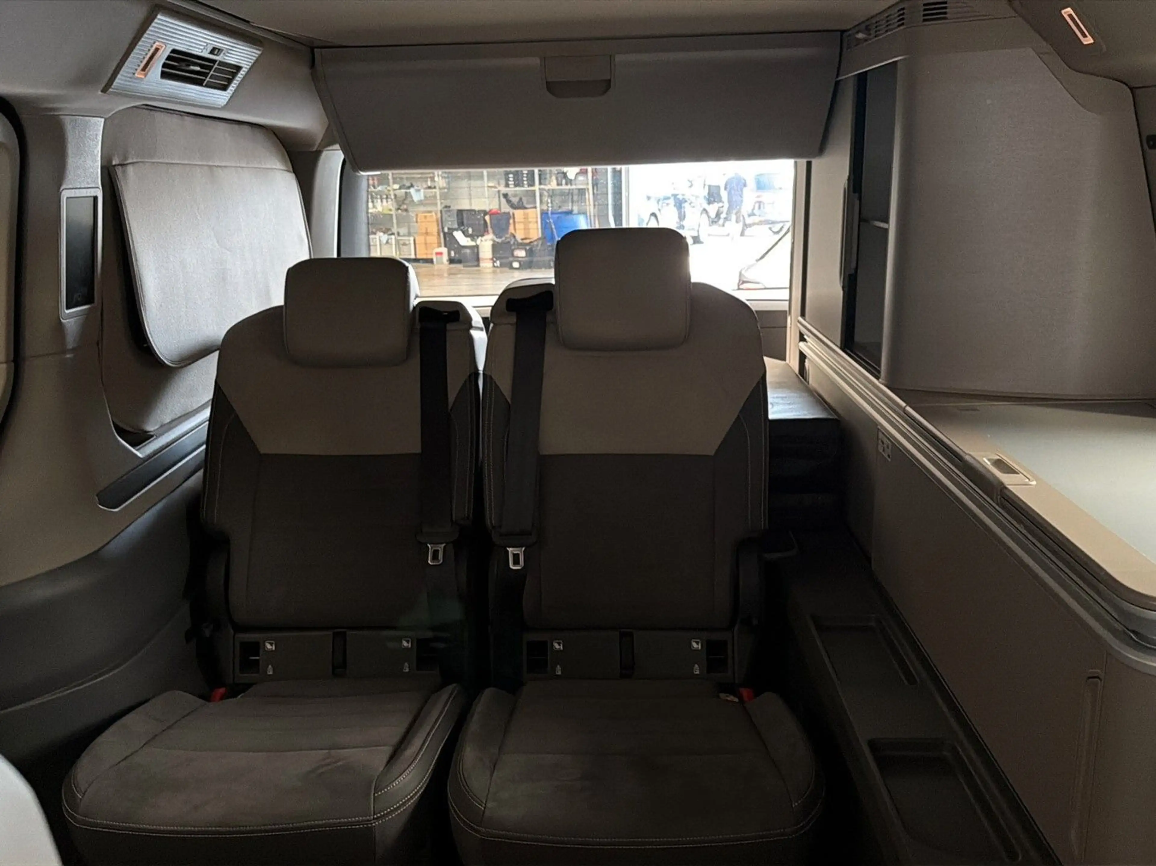 Volkswagen T7 California eHybrid 4M Ocean ACC DCC AHK HUD — photo 13