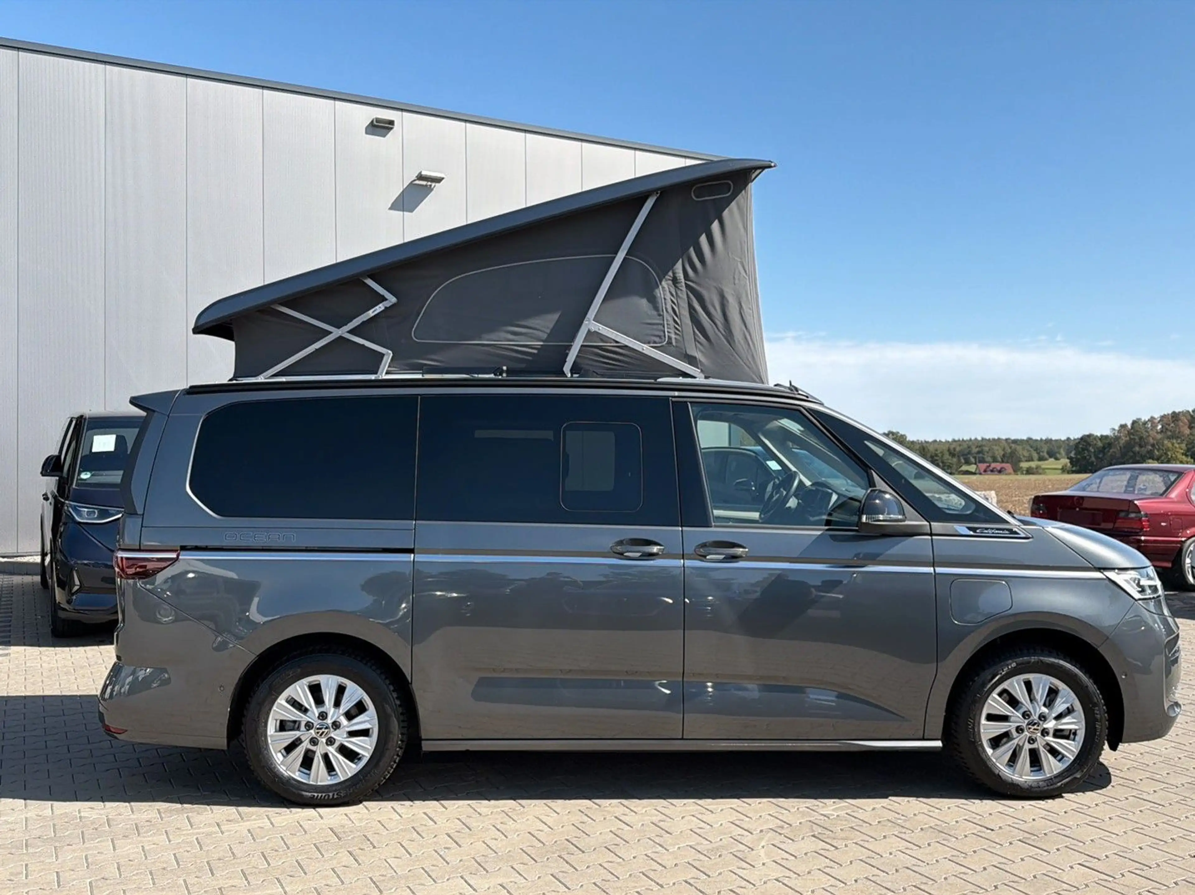 Volkswagen T7 California eHybrid 4M Ocean ACC DCC AHK HUD — photo 8
