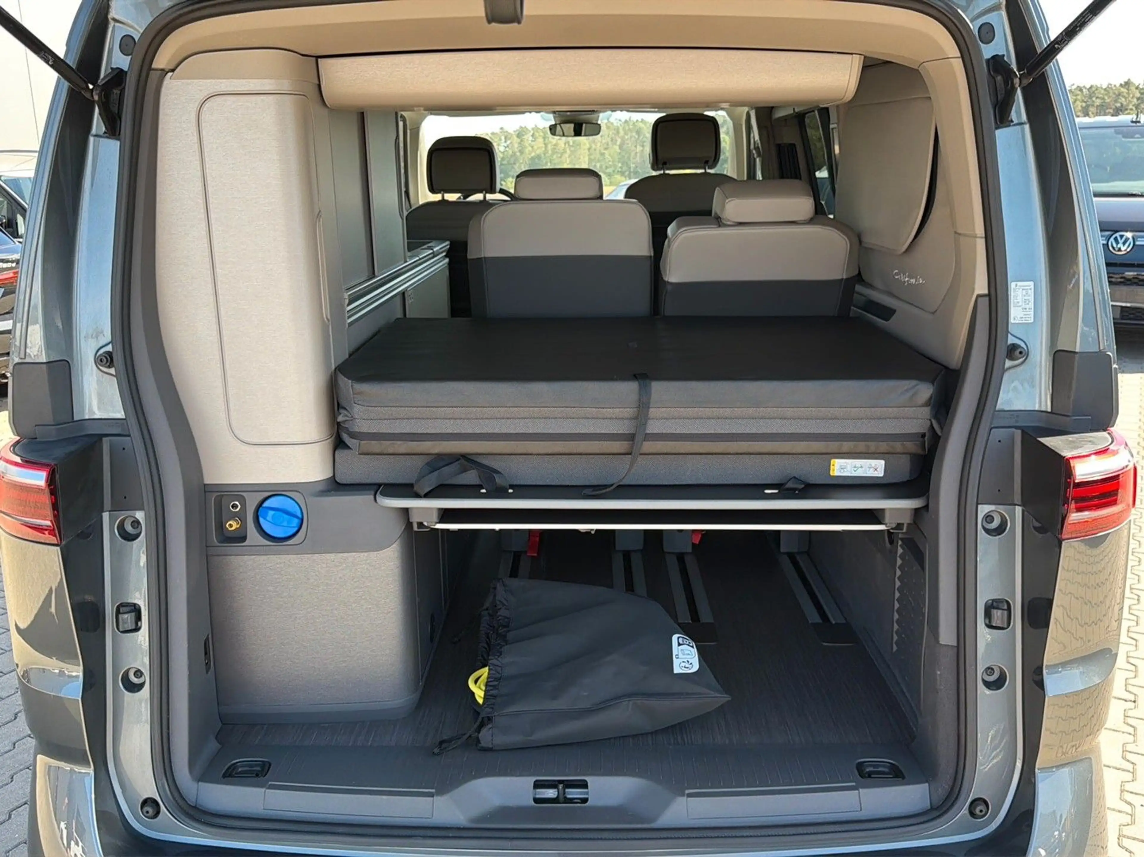 Volkswagen T7 California eHybrid 4M Ocean ACC DCC AHK HUD — photo 14