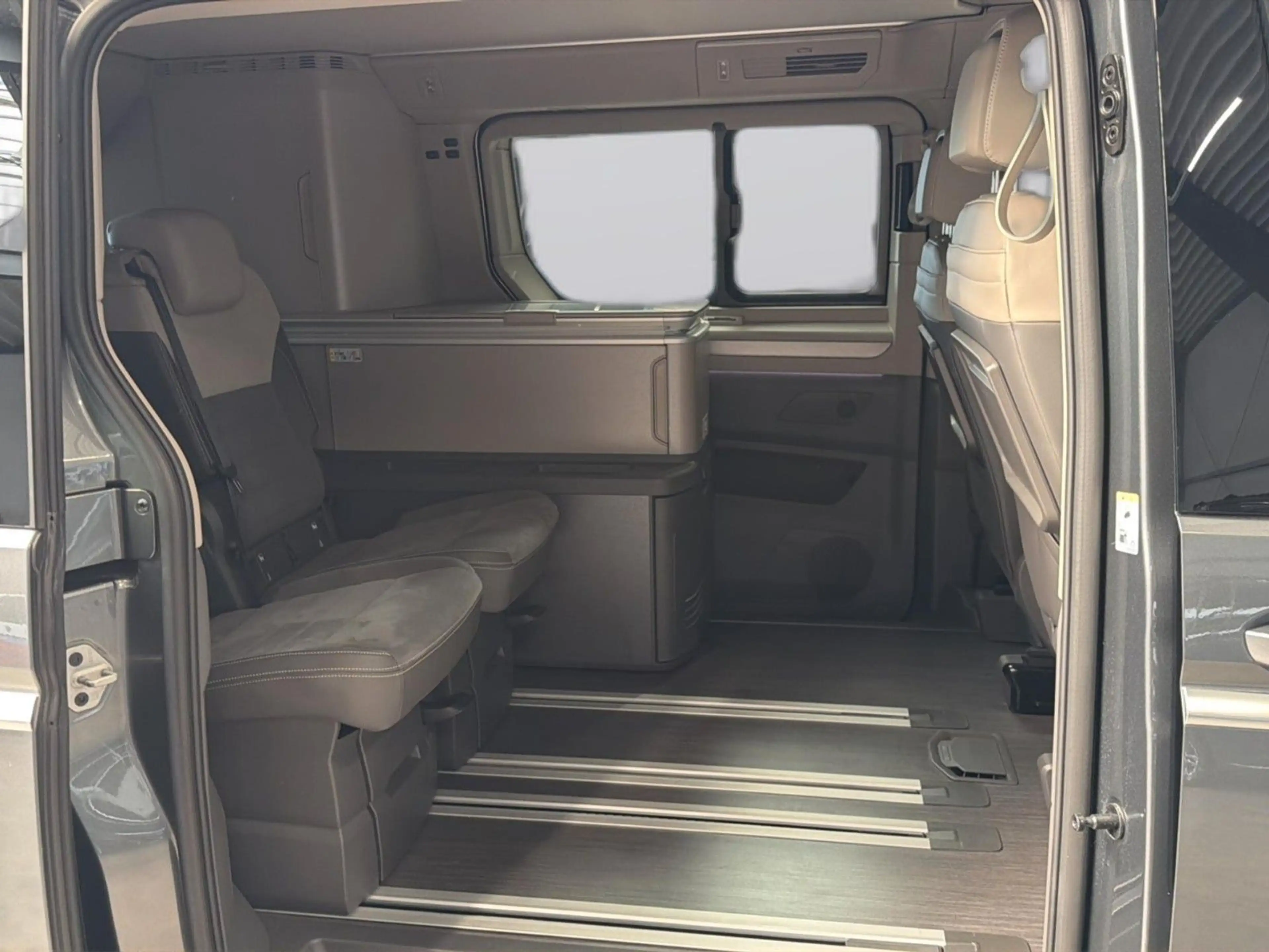 Volkswagen T7 California eHybrid 4M Ocean ACC DCC AHK HUD — photo 11