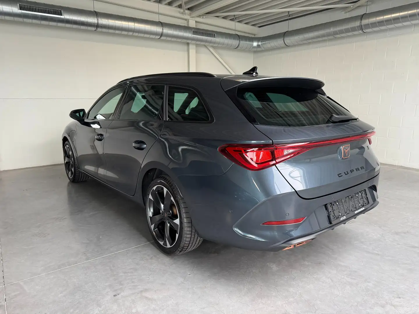 CUPRA Leon Leon Sportstourer 1.4 e-Hybrid - 32.620 KM Grau - 2