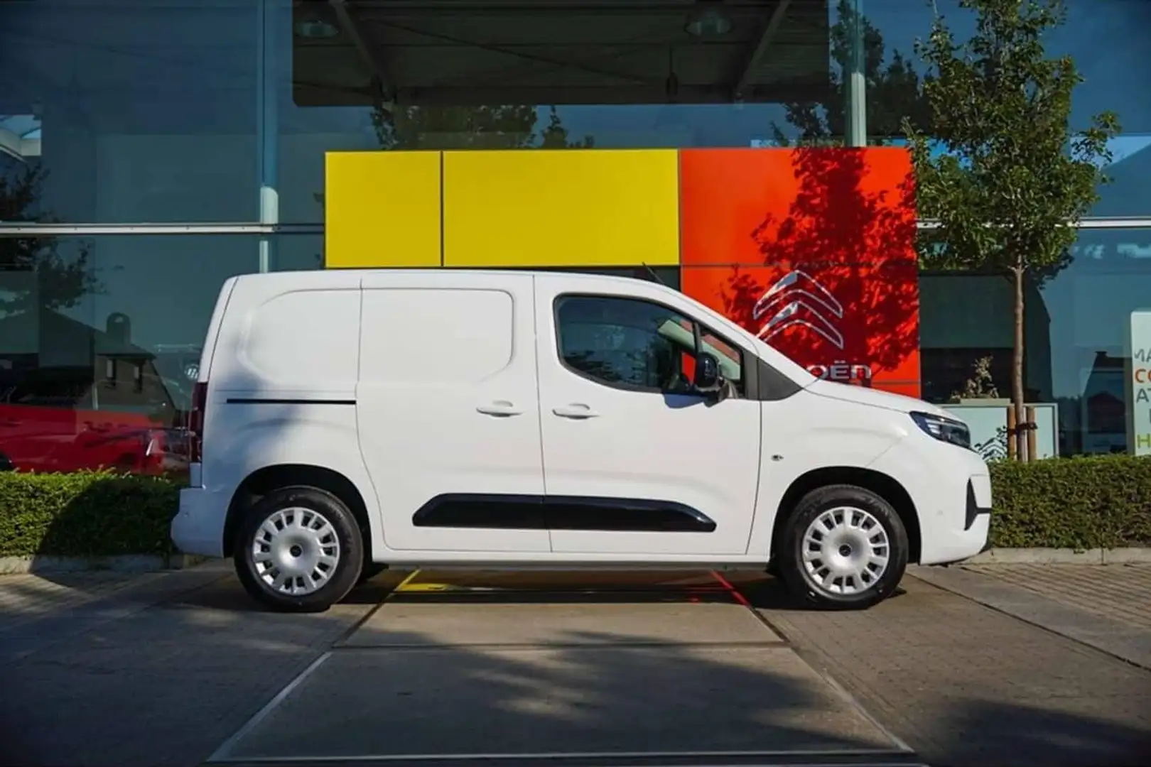Opel Combo Nieuw! - Navi - Camera - Design Pack Blanc - 2