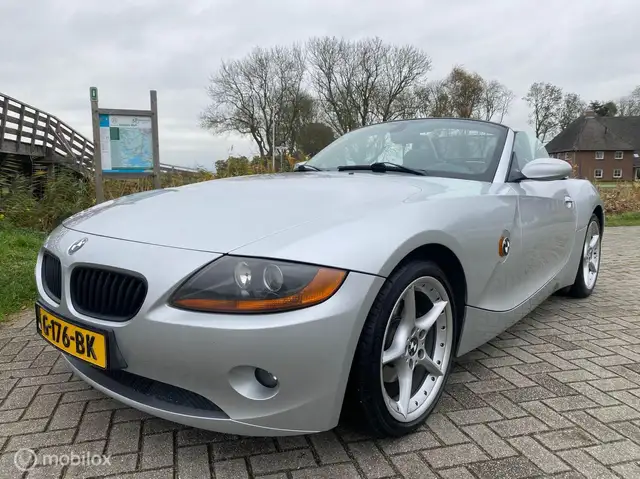BMW Z4 Roadster 2.2i / 6 cilinder / Zeer netjes! / Inr mo