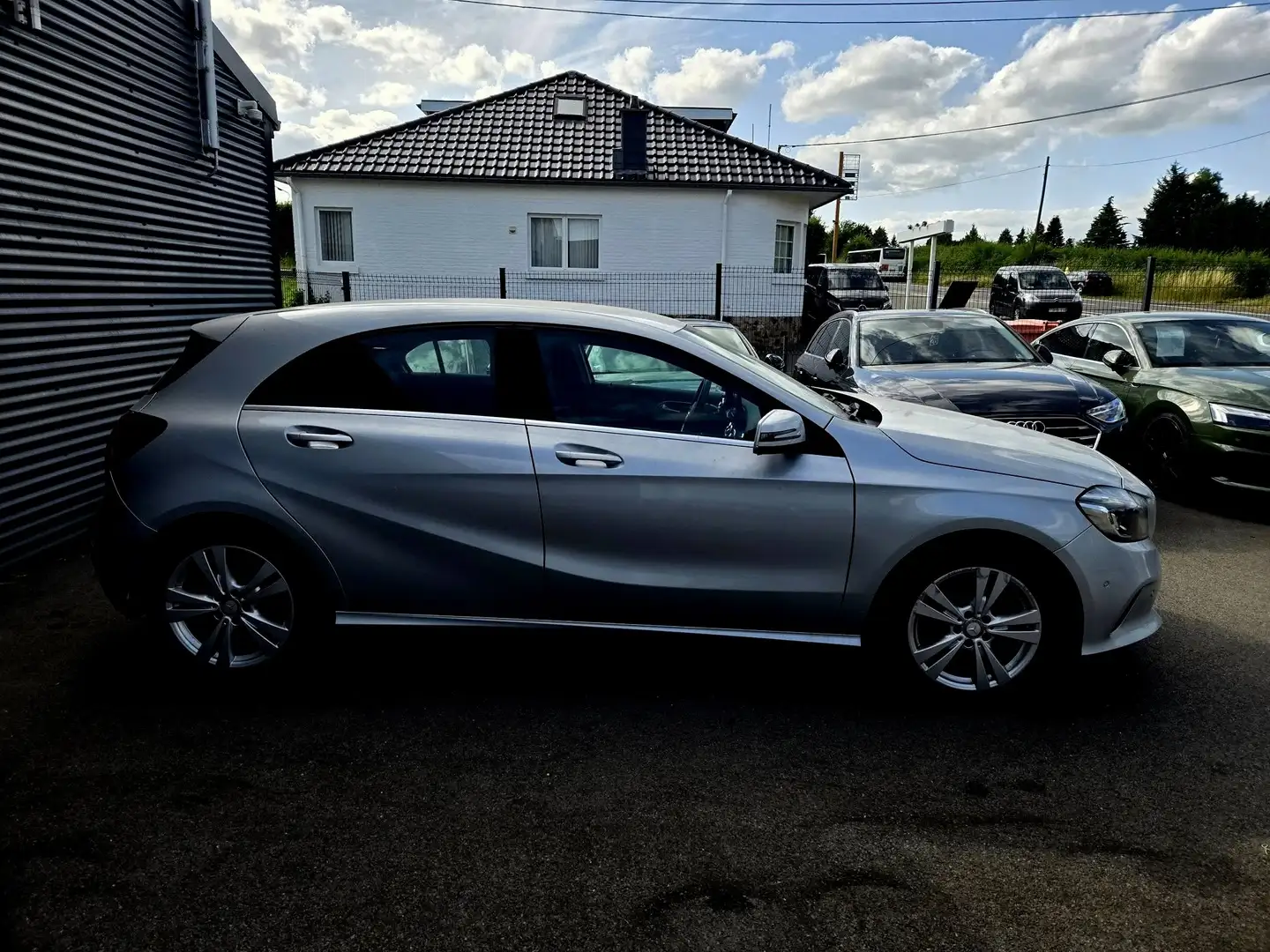 Mercedes-Benz A 180 d Gris - 1