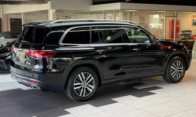 Mercedes-Benz GLS view 6