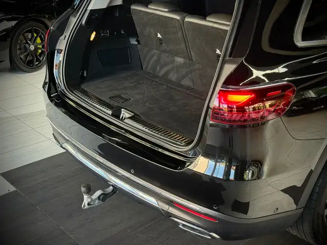 Mercedes-Benz GLS view 7