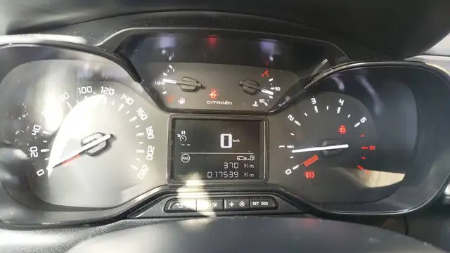 Citroen C3 view 12