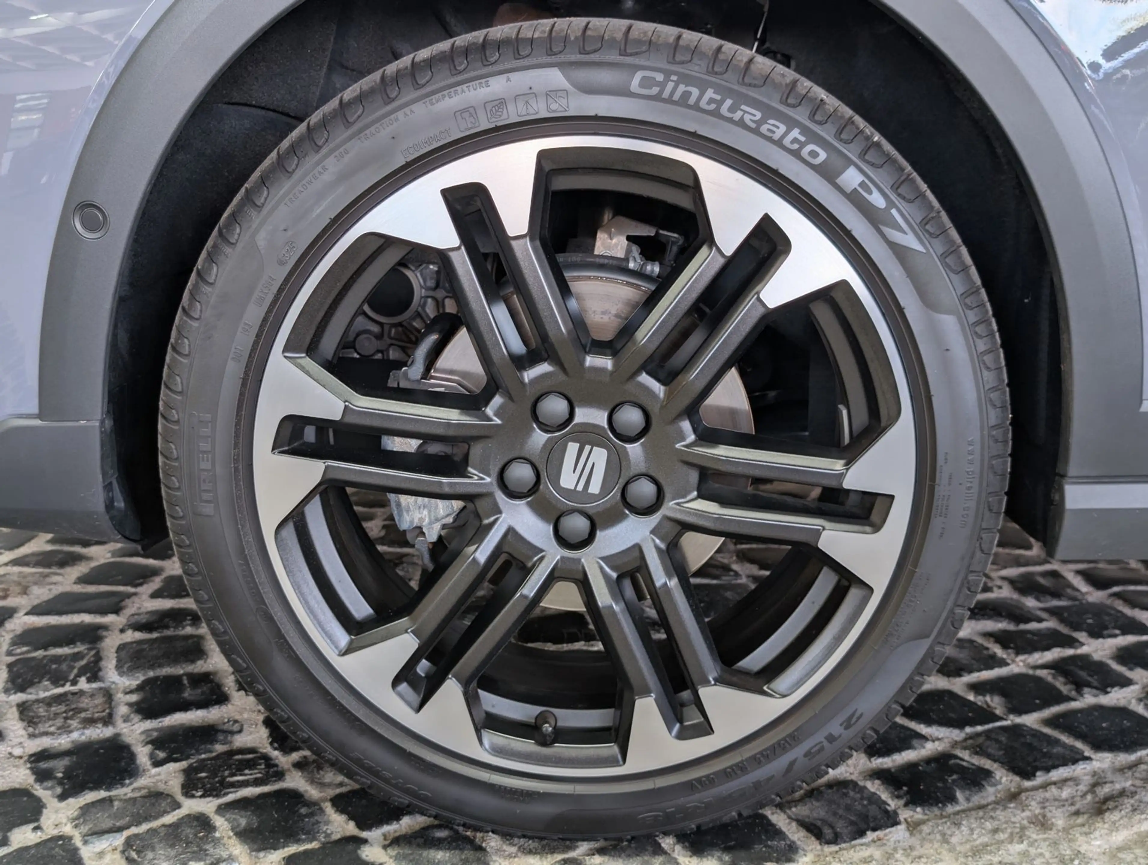 SEAT Arona 1.5 TSI FR Black Edition ACC LED KAM AHK — photo 9
