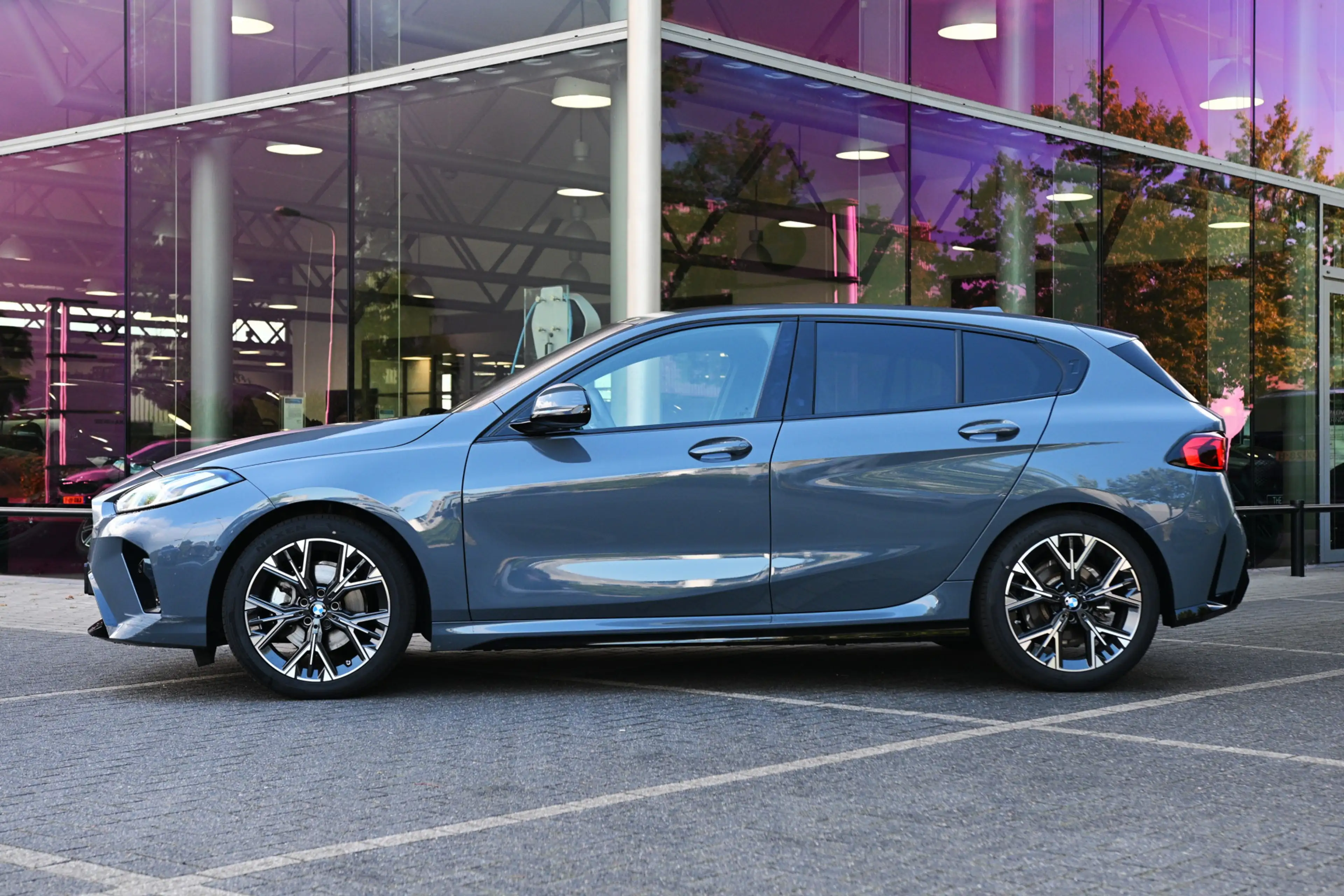 BMW 120 1 Serie M Sport Automaat / Sportstoelen / Achterui — photo 5