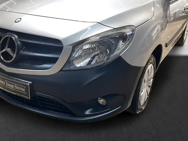 Mercedes-Benz Citan view 3
