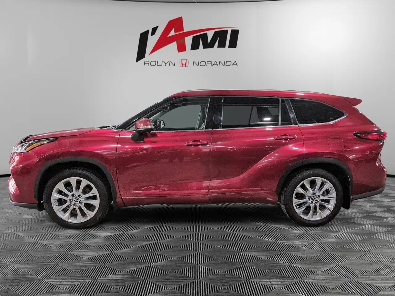Toyota Highlander снимка Toyota Highlander