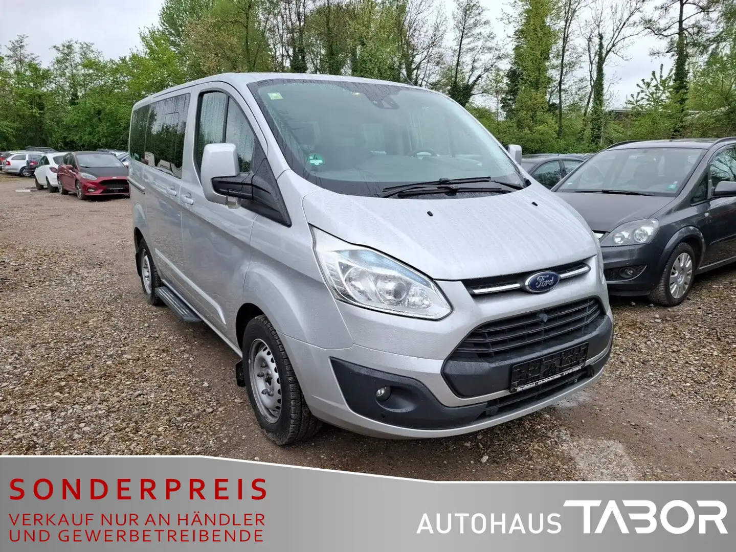 Ford Tourneo Custom Custom 300 L1 Titan AHK Navi RFK PDC GRA Stříbrná - 2