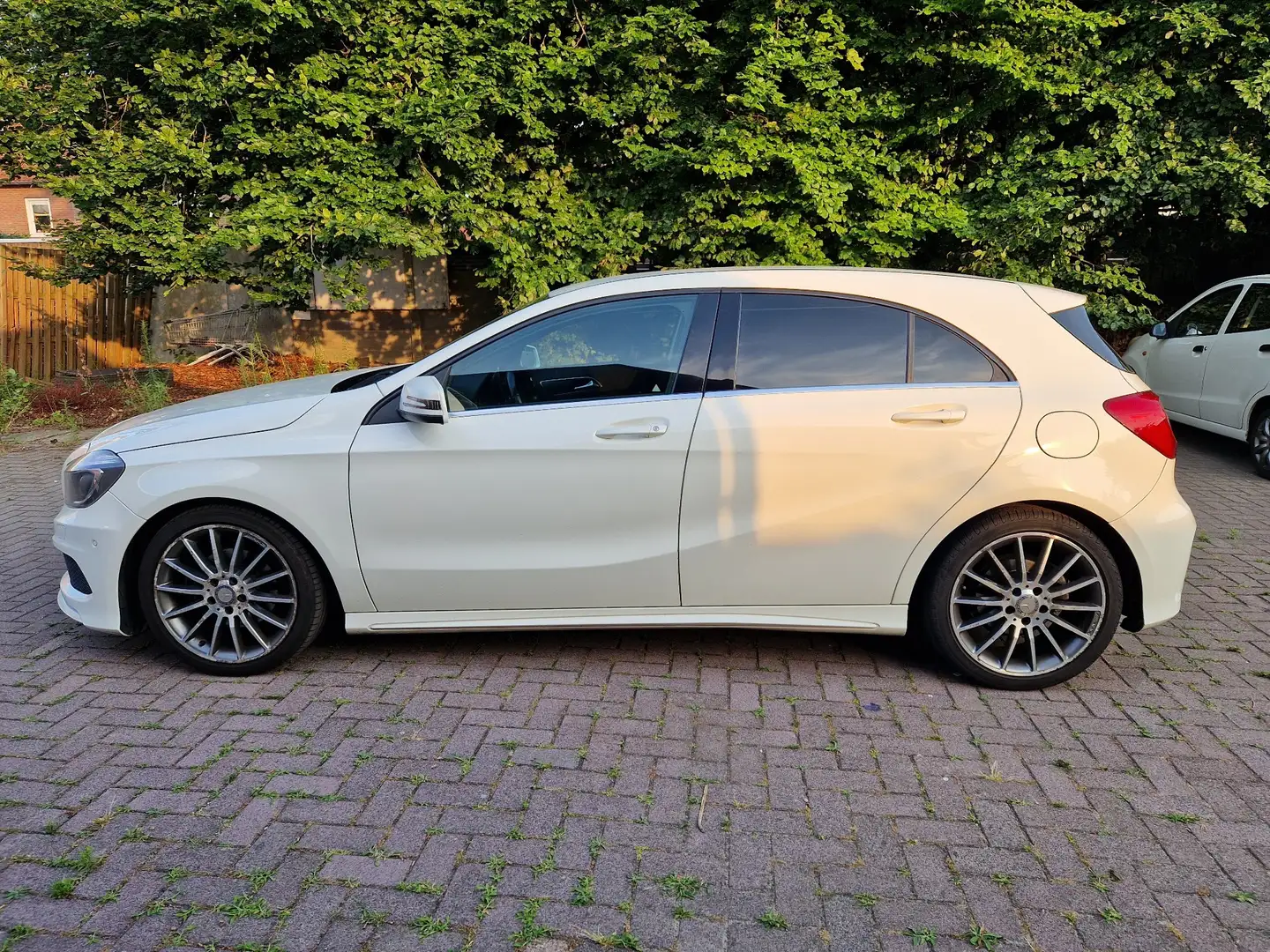 Mercedes-Benz A 180 CDI AMG Pakket Wit - 1