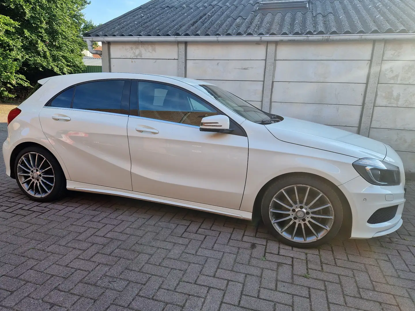 Mercedes-Benz A 180 CDI AMG Pakket Wit - 2