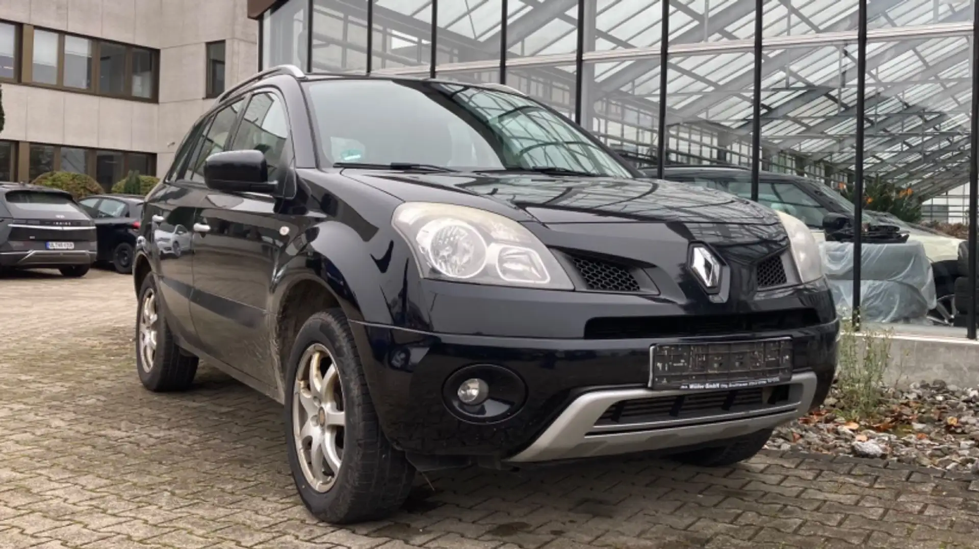 Renault Koleos Dynamique 4x4 AHK Navi Allrad TÜV 12.2026 Schwarz - 2