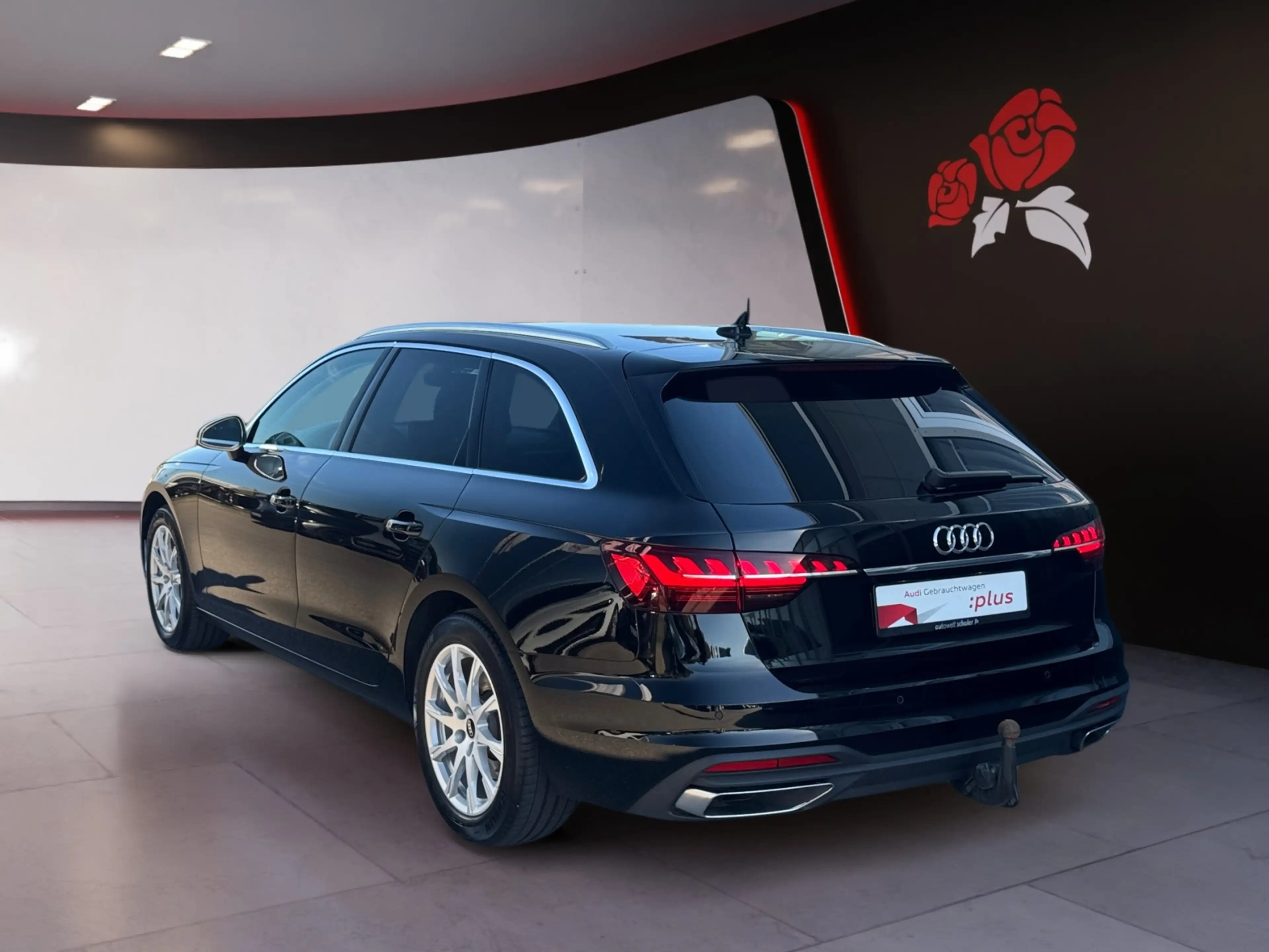 Audi A4 Avant 2.0 TFSI S-tronic ACC Navi AHK SHZ Matrix-L — photo 4